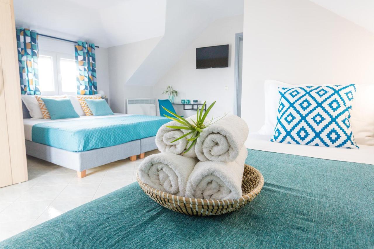 Joya Ofrynio Stylish Suites Ofrinion Bagian luar foto
