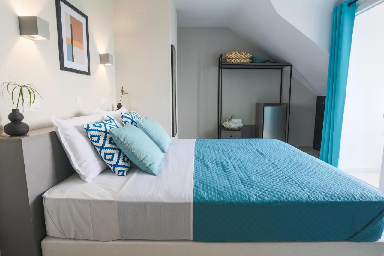 Joya Ofrynio Stylish Suites Ofrinion Bagian luar foto