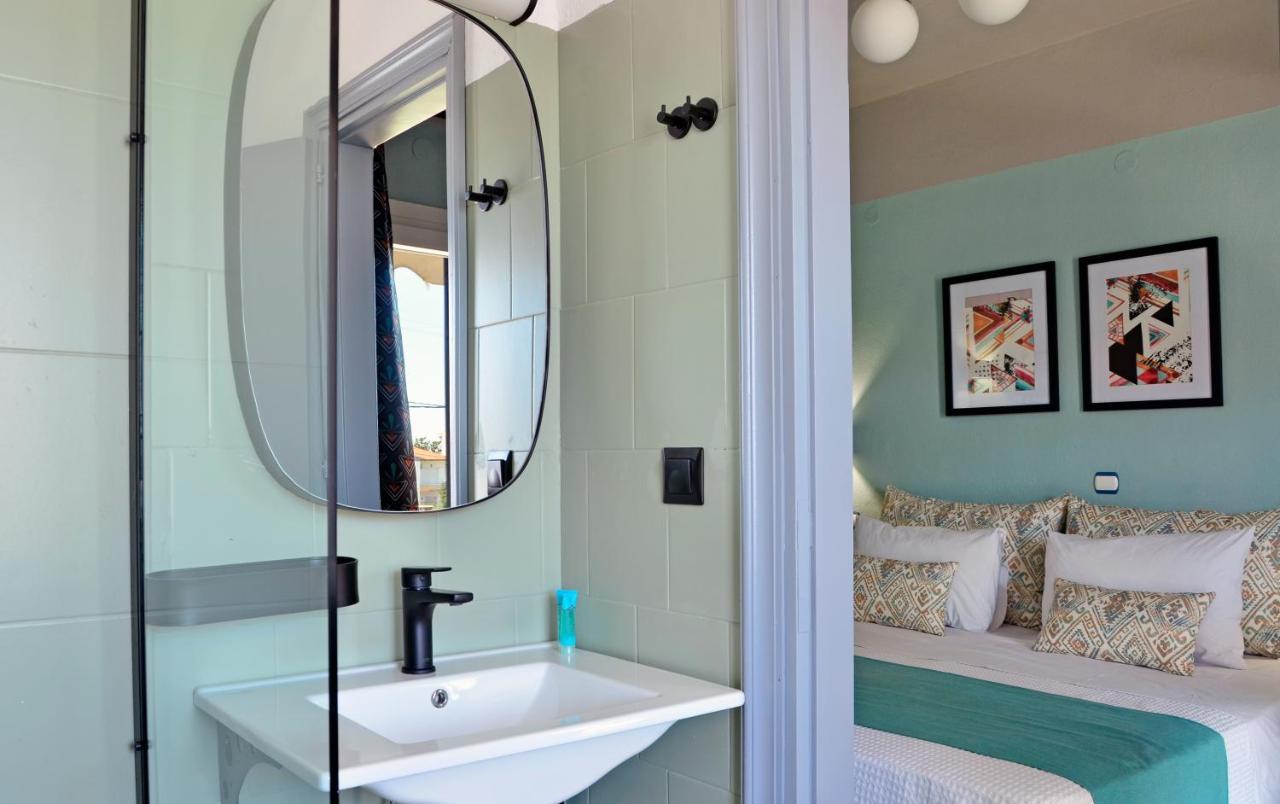 Joya Ofrynio Stylish Suites Ofrinion Bagian luar foto