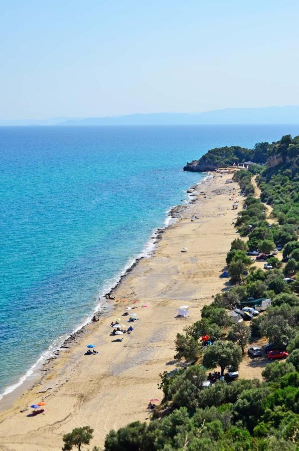 Joya Ofrynio Stylish Suites Ofrinion Bagian luar foto