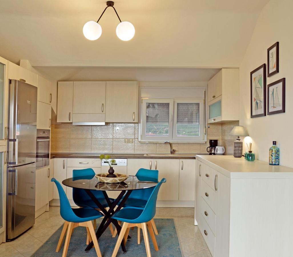 Joya Ofrynio Stylish Suites Ofrinion Bagian luar foto